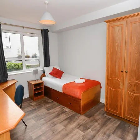 Dunaras Village * Galway